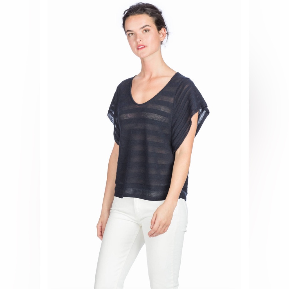 NWT  Lilla P Flutter Navy Blue Sleeve Pullover – Nautilus Size Small